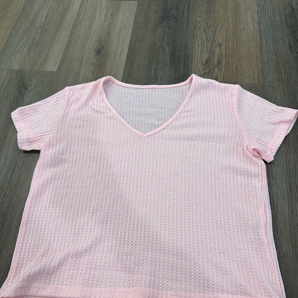 SHEIN Light Pink Textured V-Neck Tee